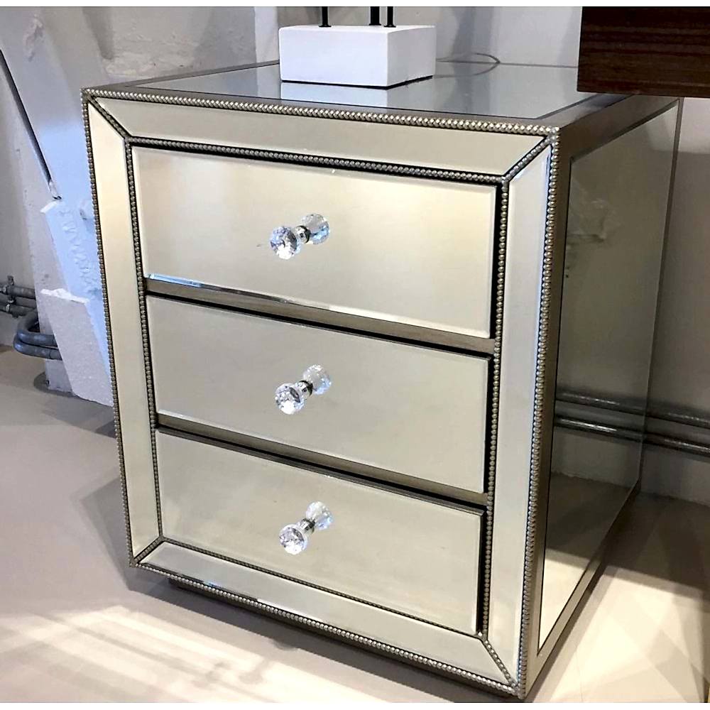 Boncuk Konik Model Komodin