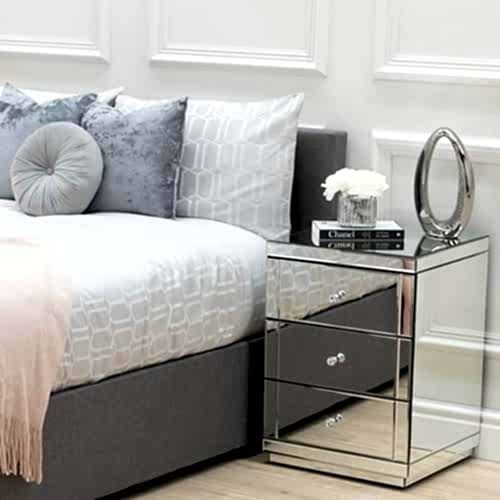 Konik Model Aynalı Komodin